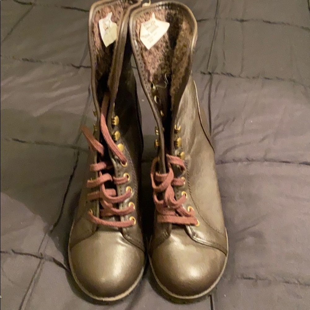 Brown boots